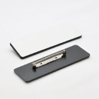 520100545 Jakkeskilt med runde hjørner i hvit-sort