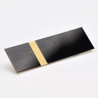 520200019 Sort-gull graveringsplate