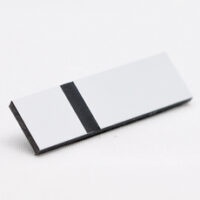 520200022 Hvit-sort graveringsplate