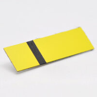 520800502 Gul-sort graveringsplate
