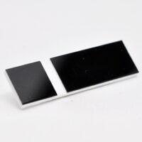 Sort blank-hvit graveringsplate